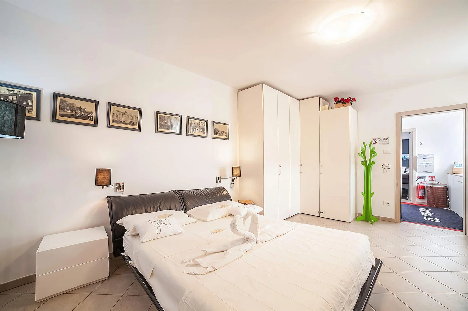 Architettura e interni di un appartamento vacanze in Alto Adige. Fotografia di Marco Bonatta.