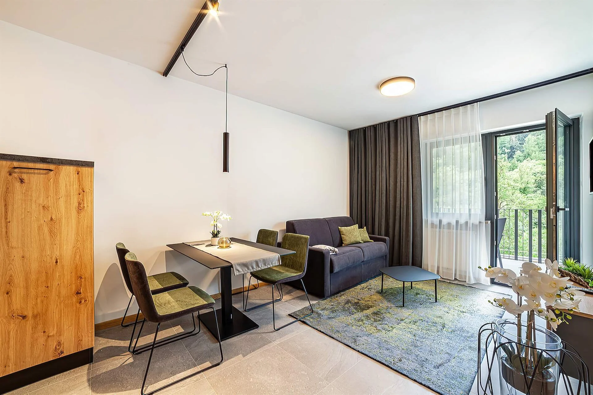 Architettura e interni di un appartamento vacanze in Alto Adige. Fotografia di Marco Bonatta.