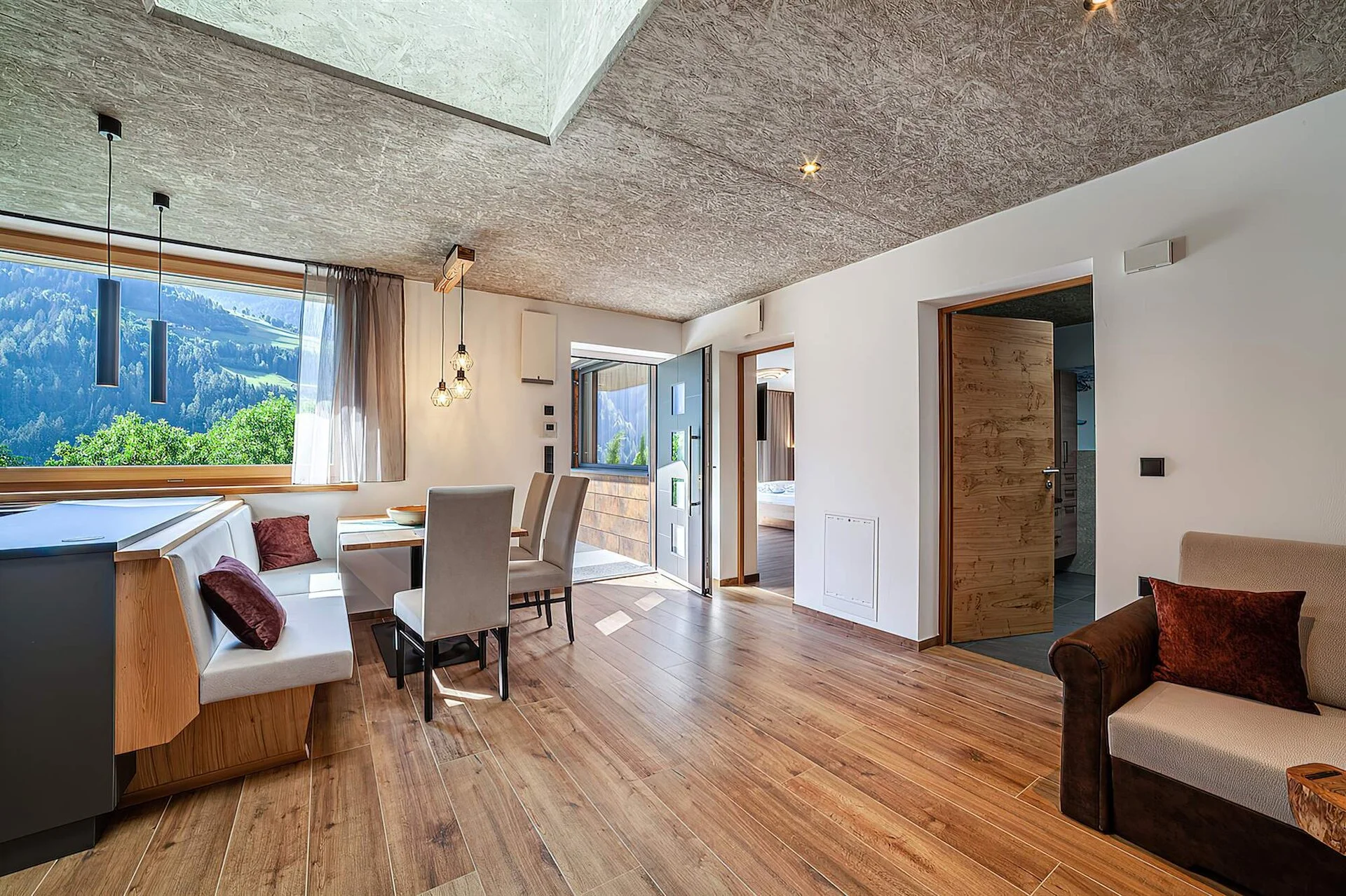 Architettura e interni di un appartamento vacanze in Alto Adige. Fotografia di Marco Bonatta.
