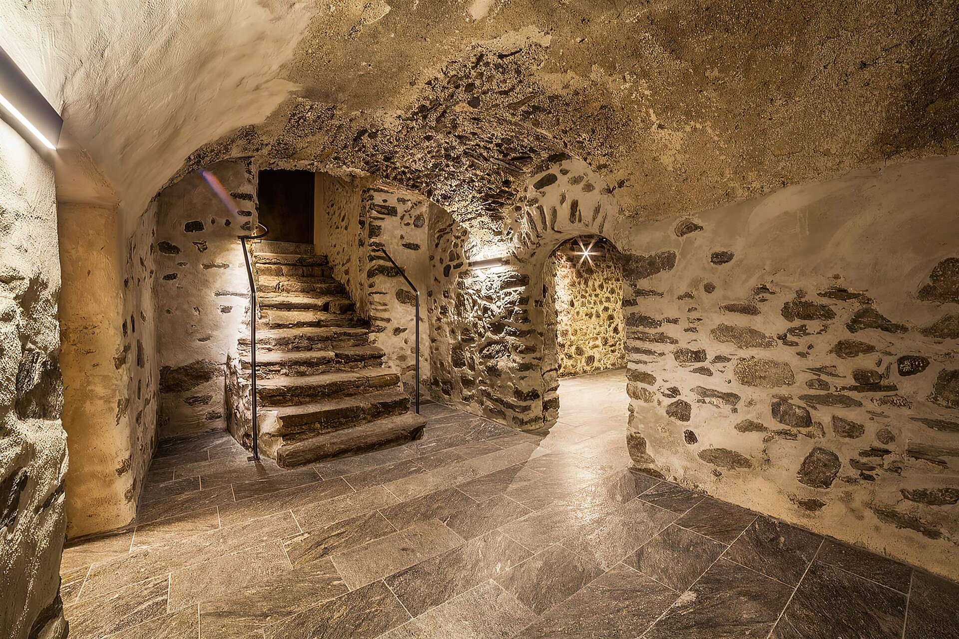 Architettura e interni di un appartamento vacanze in Alto Adige. Fotografia di Marco Bonatta.